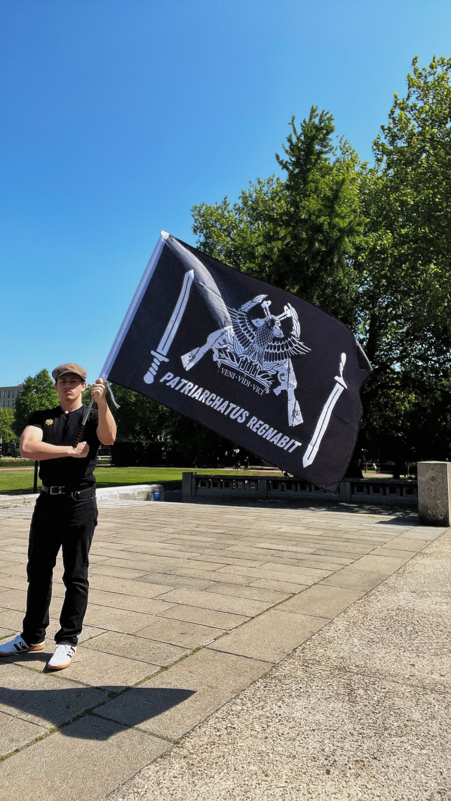 Drapeau « patriachatus regnabit »